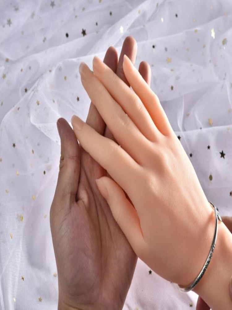 2025 echte weibliche Handschau – Body Jewelry Plus Bewertung und Preis