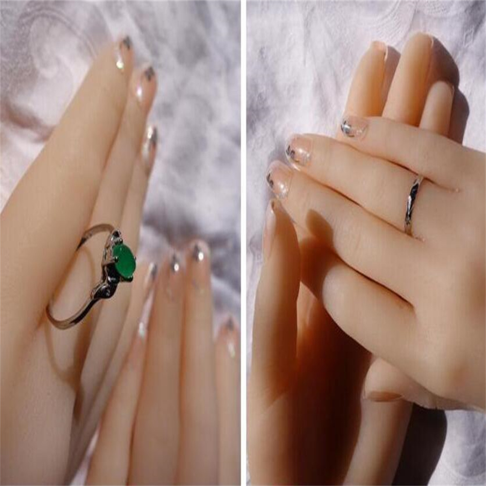 Weibliche Handschaufensterpupp – Body Jewelry Plus Bewertung und Preis